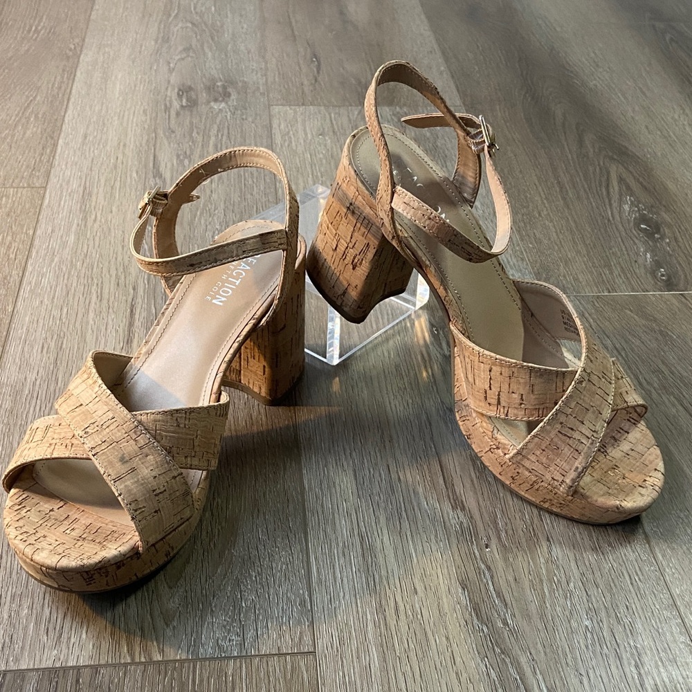 Reaction Kenneth Cole Cork Platform Sandals